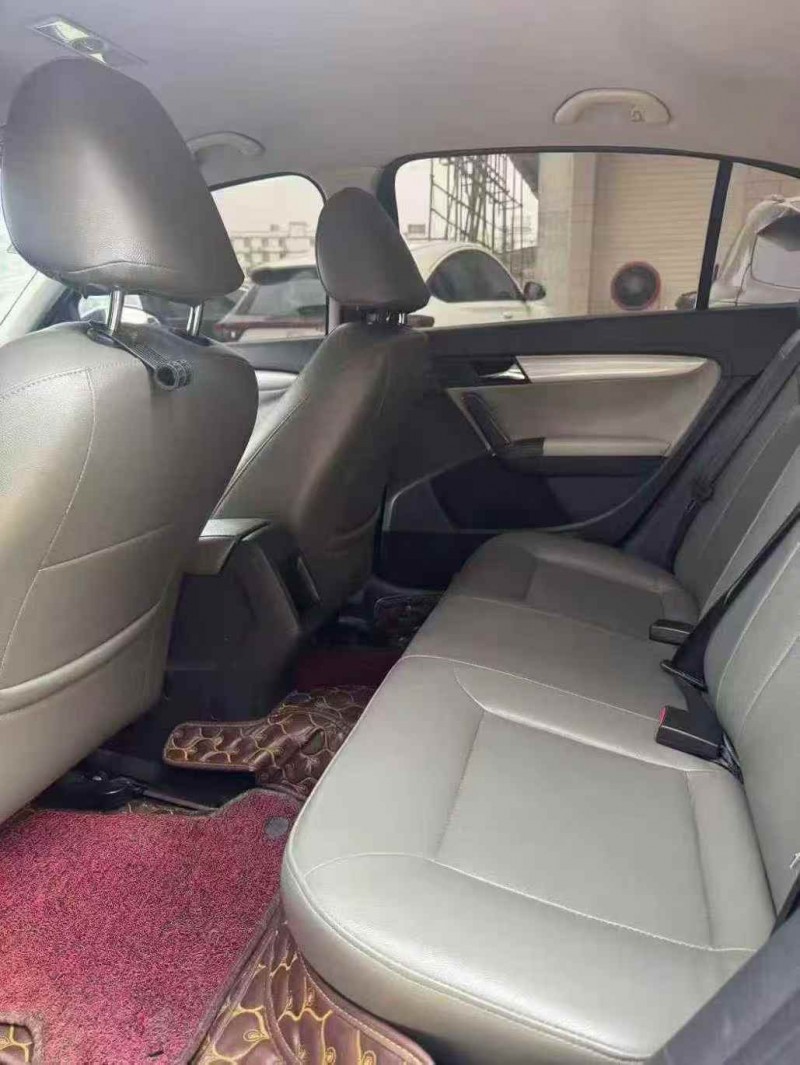 北海16年大众朗逸8