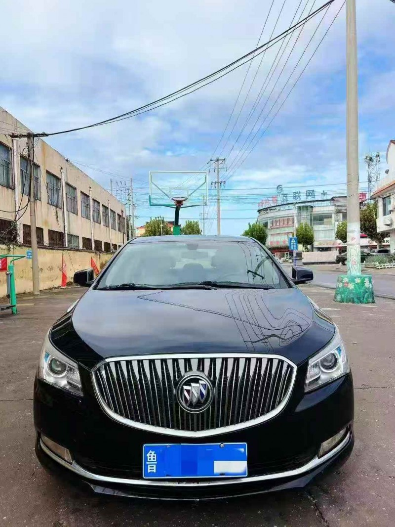 济宁15年别克君越1