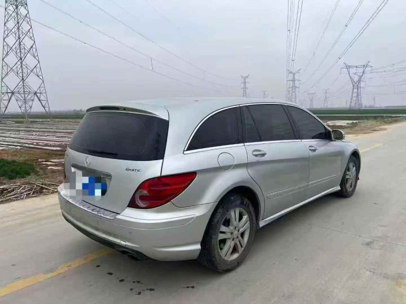 东营10年奔驰R7