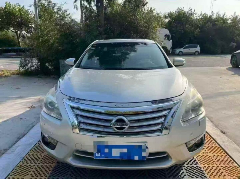 淄博13年日产天籁1