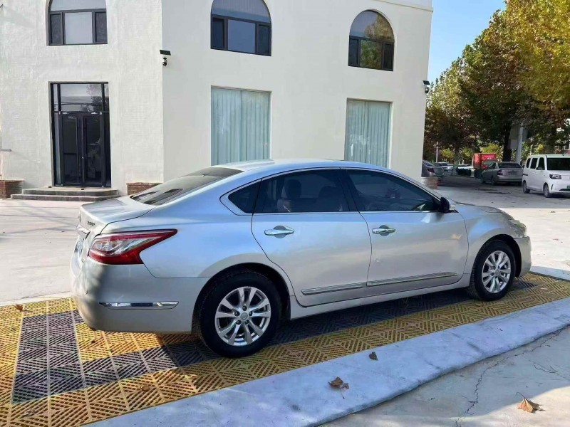 淄博13年日产天籁8