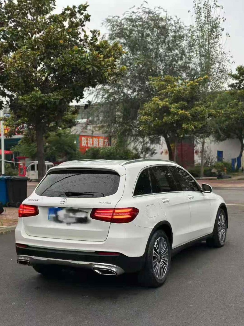 枣庄17年奔驰GLC9