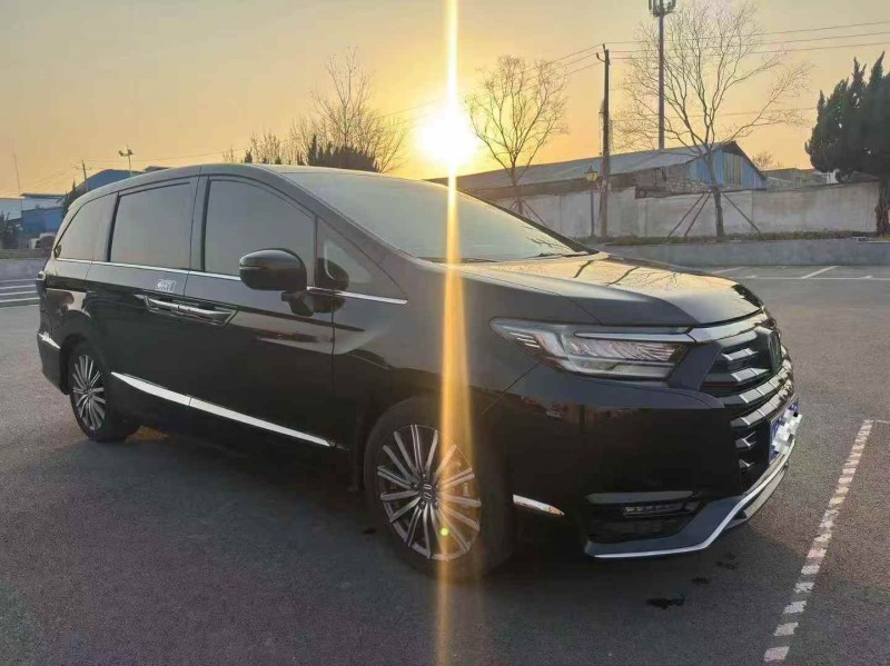 东营23年本田艾力绅3