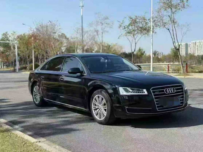 武汉16年奥迪A8L2