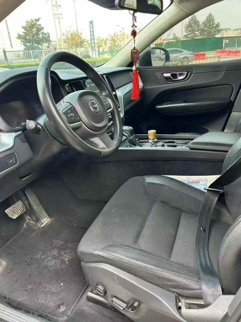 青岛18年沃尔沃XC604