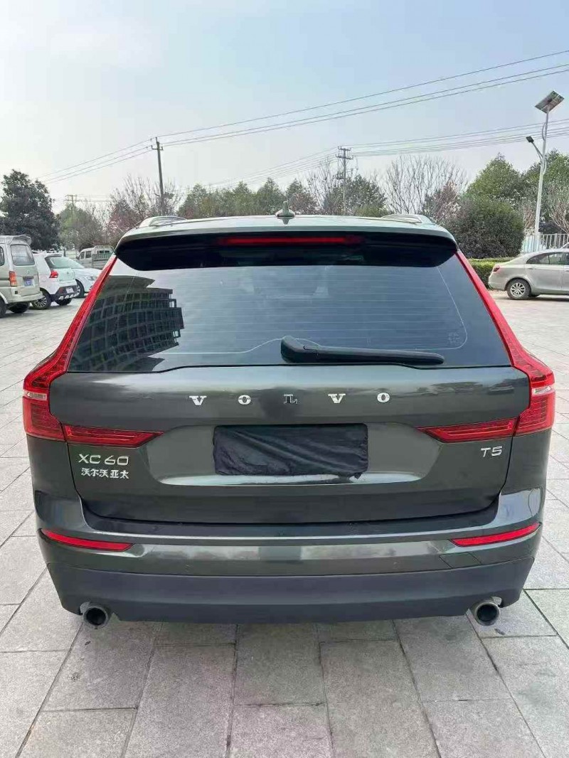 青岛18年沃尔沃XC608