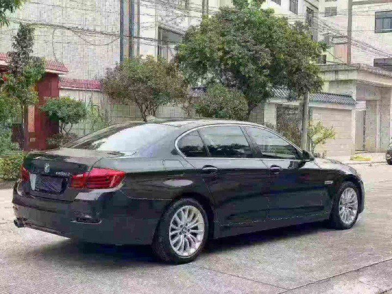 深圳15年宝马5系4
