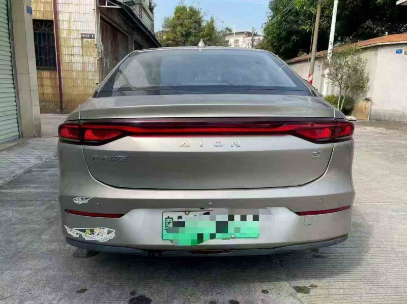 深圳23年传祺埃安S5809