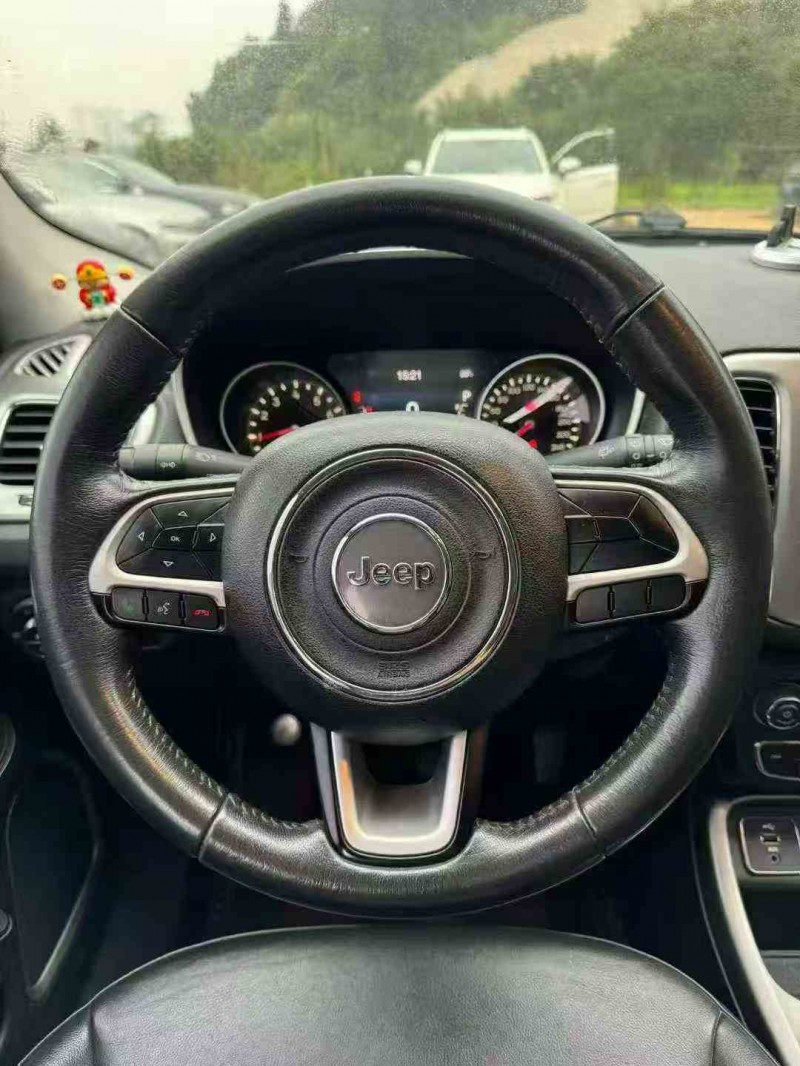 宜昌18年Jeep指南者7