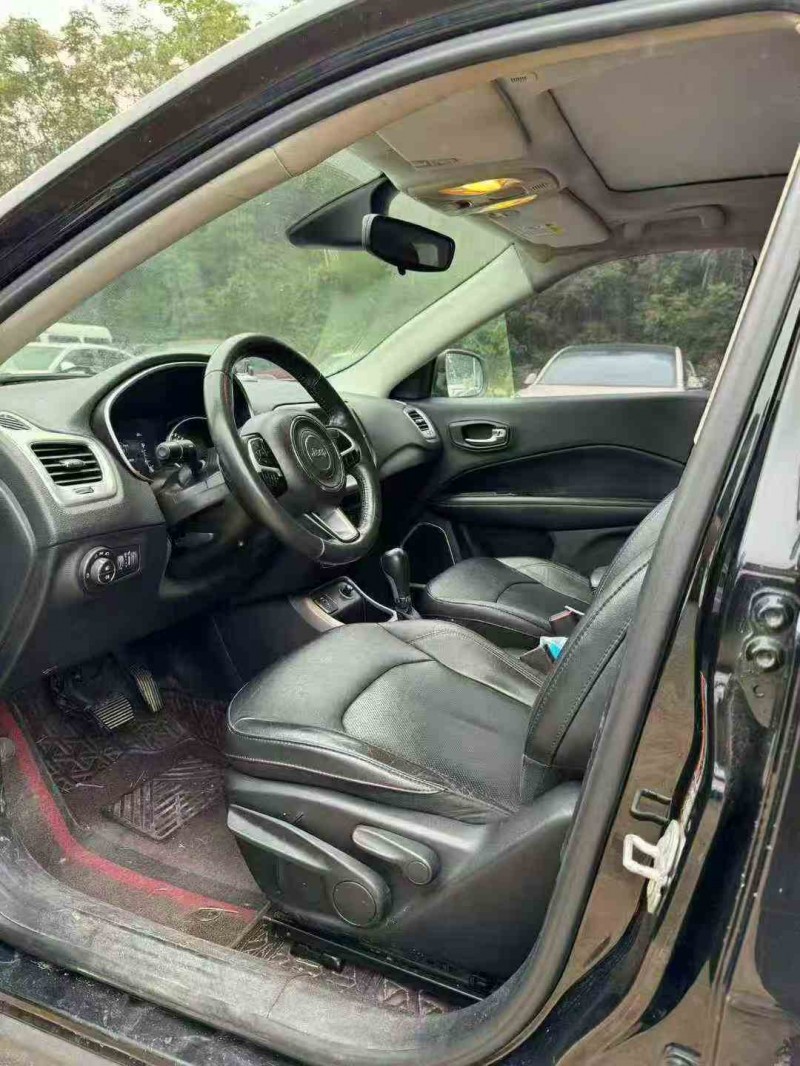 宜昌18年Jeep指南者8