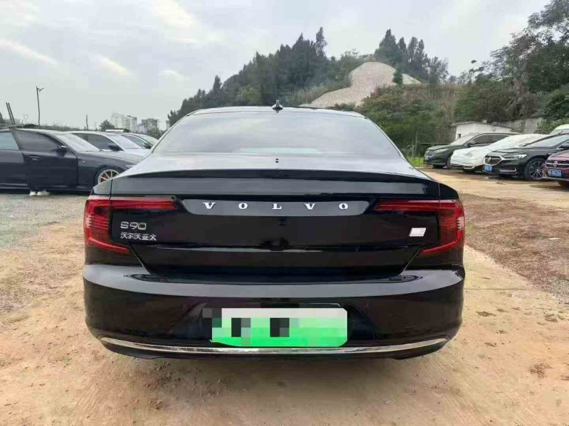 宜昌24年沃尔沃S902