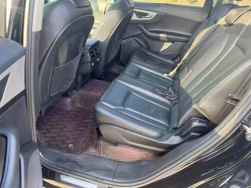 黄冈20年奥迪Q74