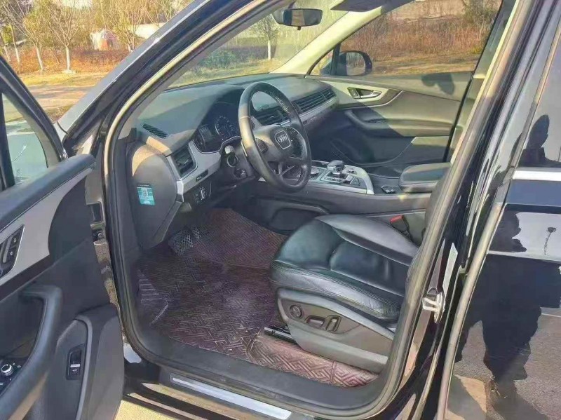 黄冈20年奥迪Q77