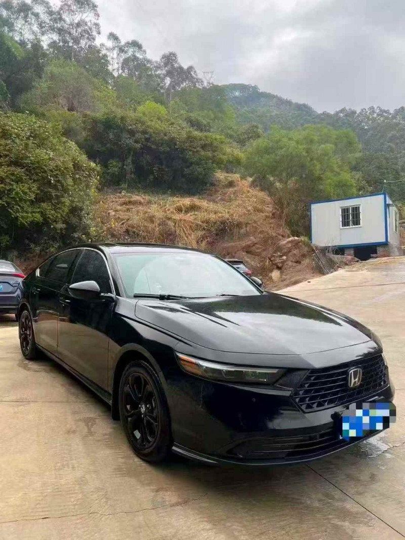 梧州25年本田雅阁2