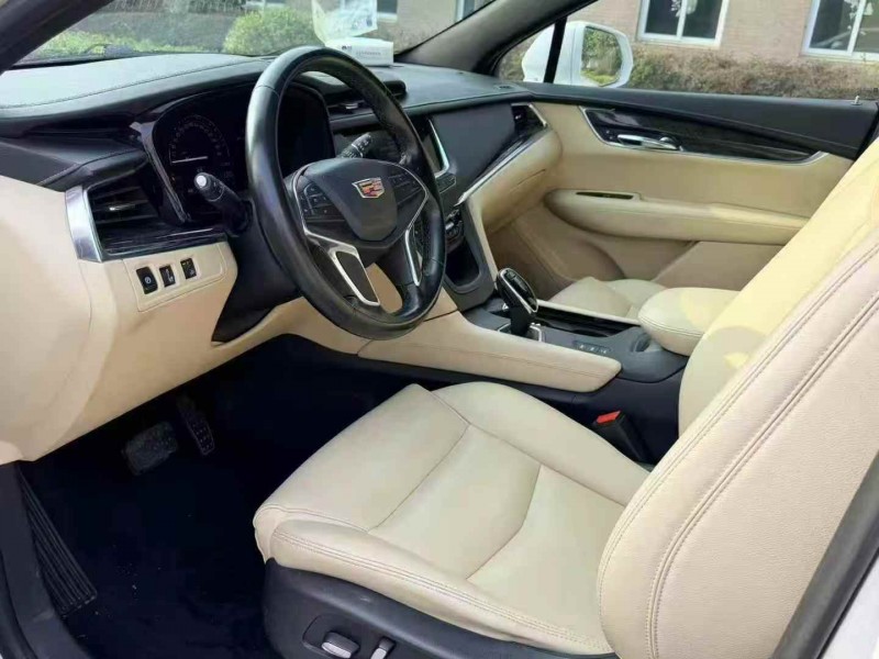 十堰17年凯迪拉克XT53