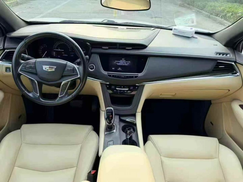 十堰17年凯迪拉克XT54