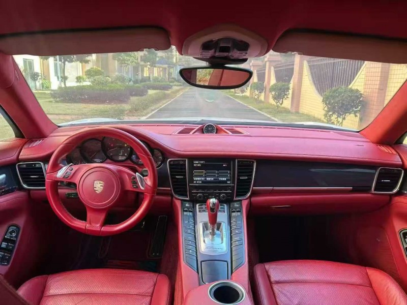 深圳13年保时捷帕拉梅拉6