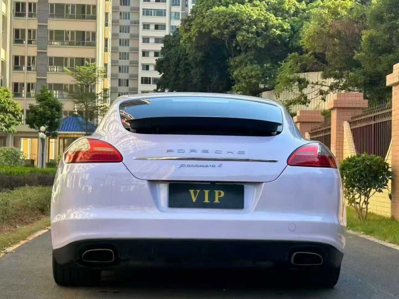 深圳13年保时捷帕拉梅拉9