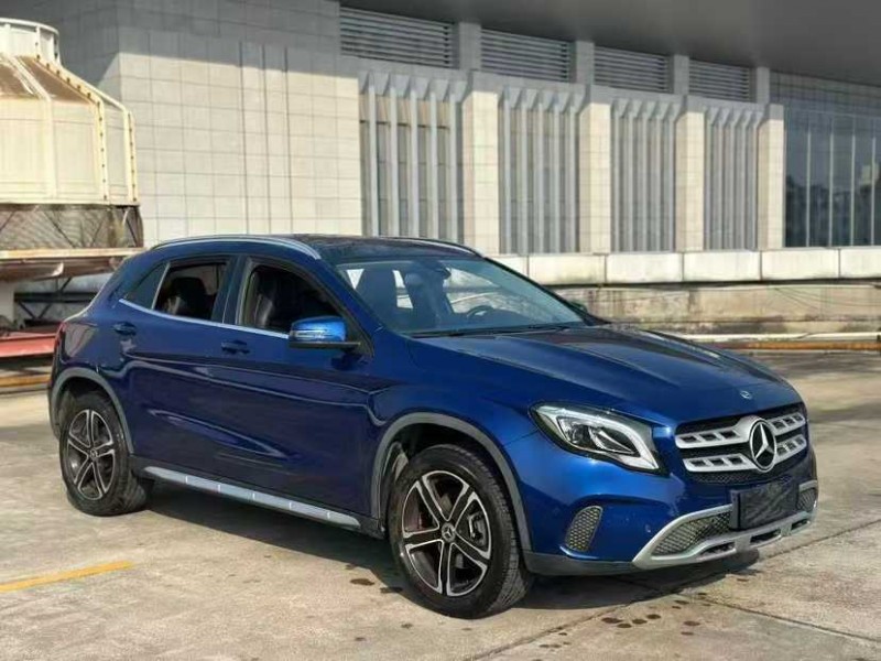 深圳19年奔驰GLA3