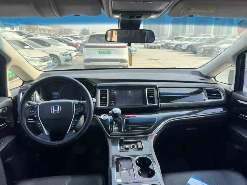 郑州20年本田艾力绅6