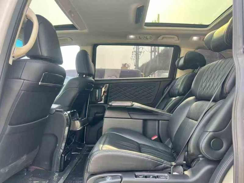 郑州20年本田艾力绅7