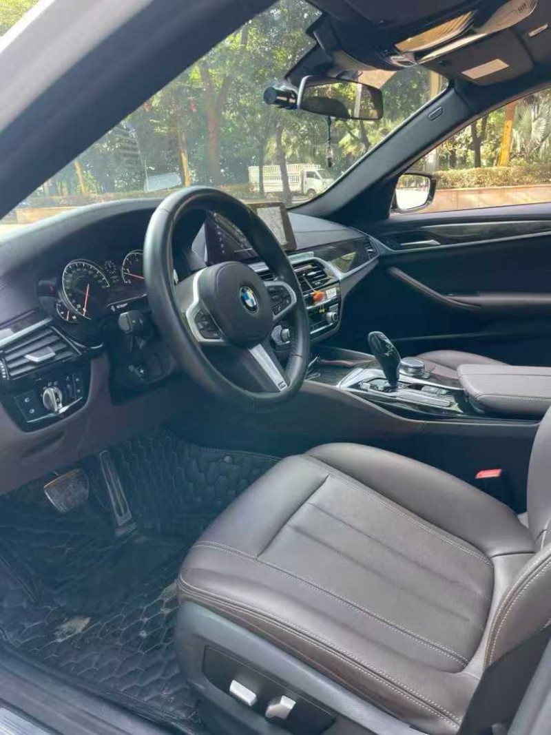 深圳18年宝马5系4