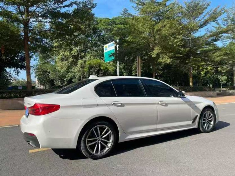 深圳18年宝马5系8