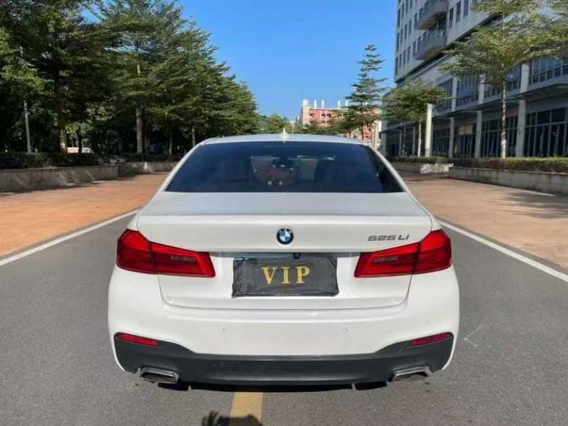 深圳18年宝马5系9