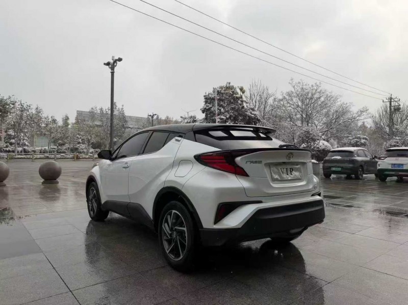 枣庄23年丰田CHR7