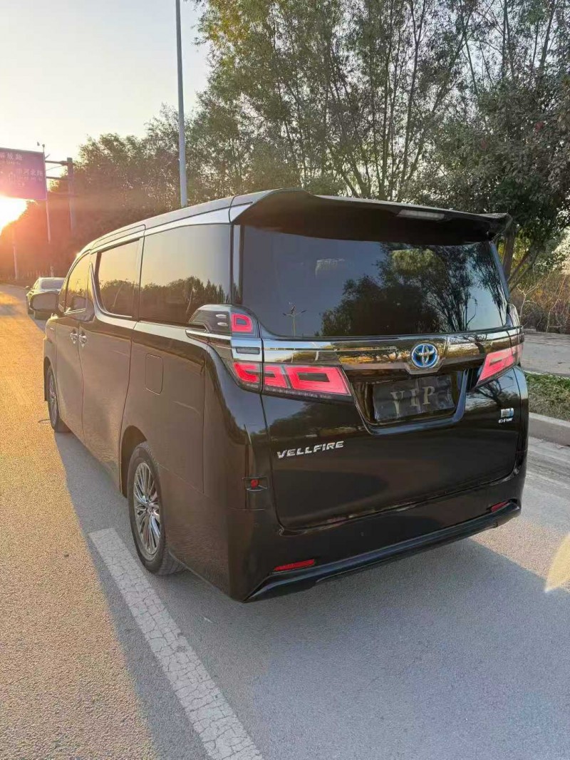 东营20年丰田威尔法5