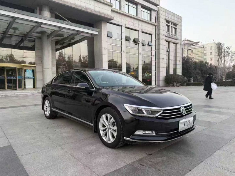 枣庄19年大众迈腾2