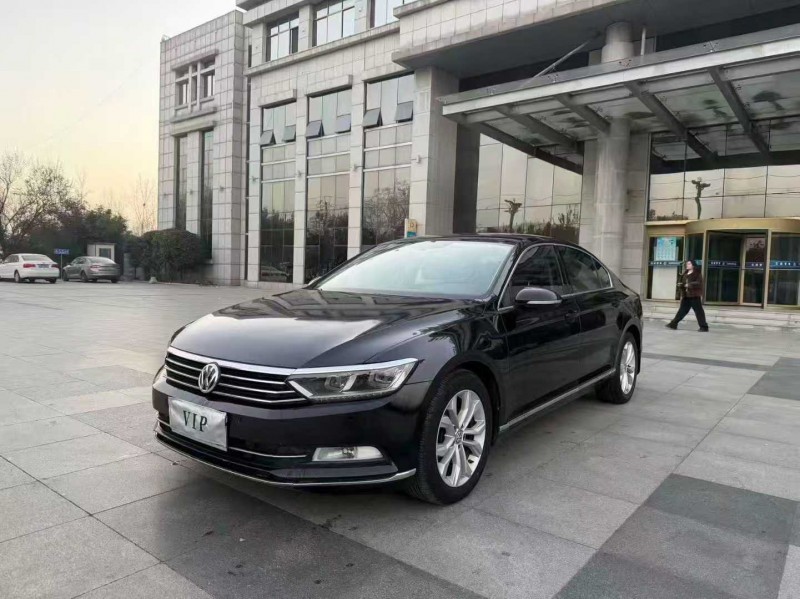 枣庄19年大众迈腾3