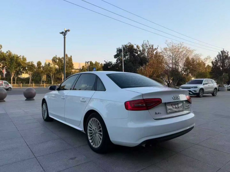 枣庄15年奥迪A4L8