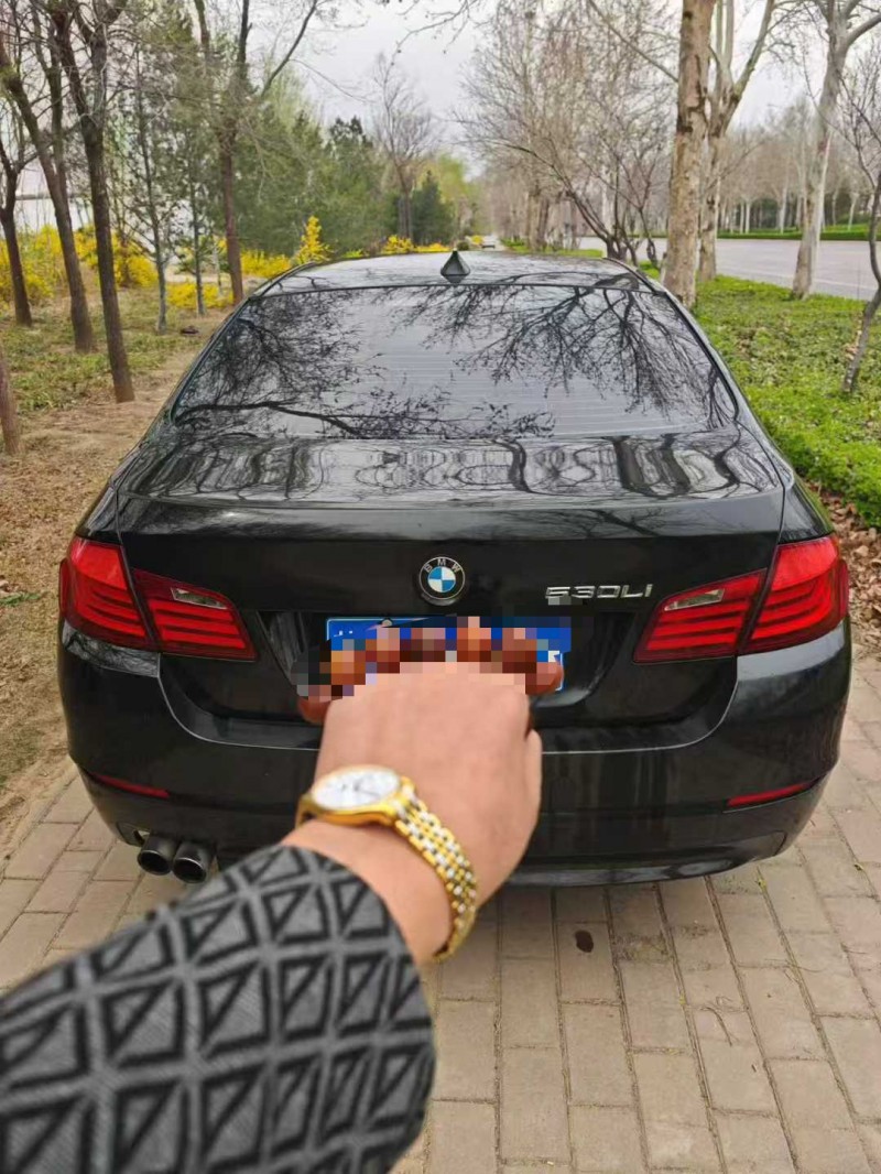 潍坊13年宝马5系9