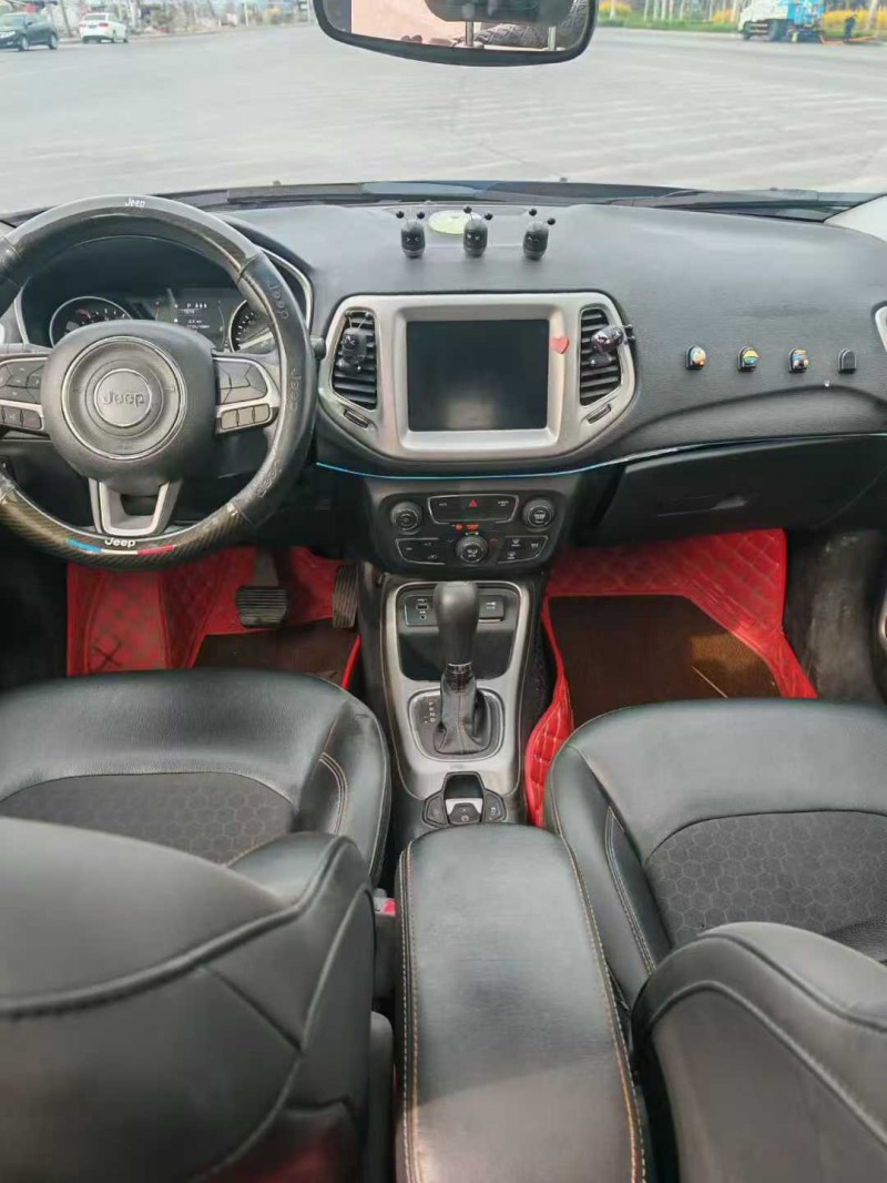 潍坊20年Jeep指南者6