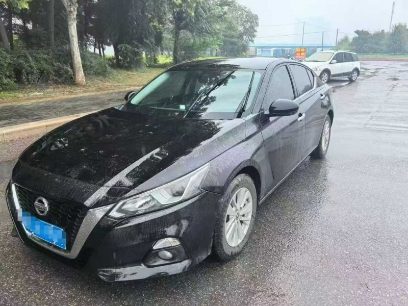 潍坊21年日产天籁2