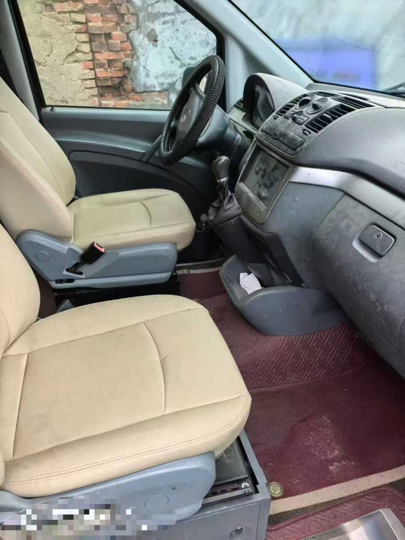 潍坊14年奔驰威霆5