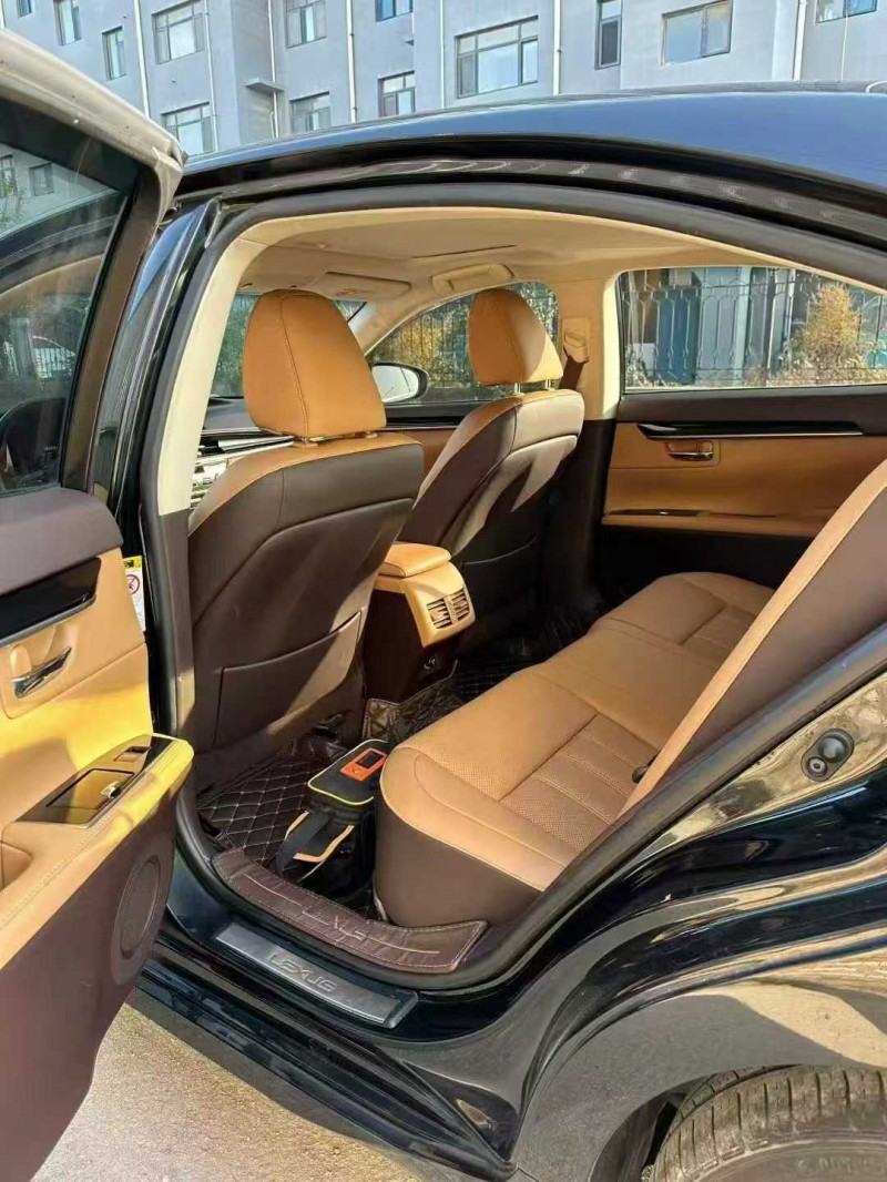 潍坊18年雷克萨斯ES5