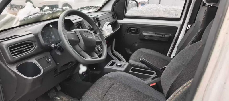 青岛25年开瑞江豚3