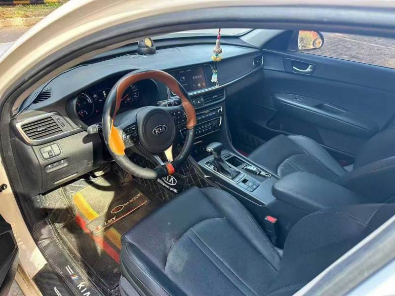 青岛19年起亚K57