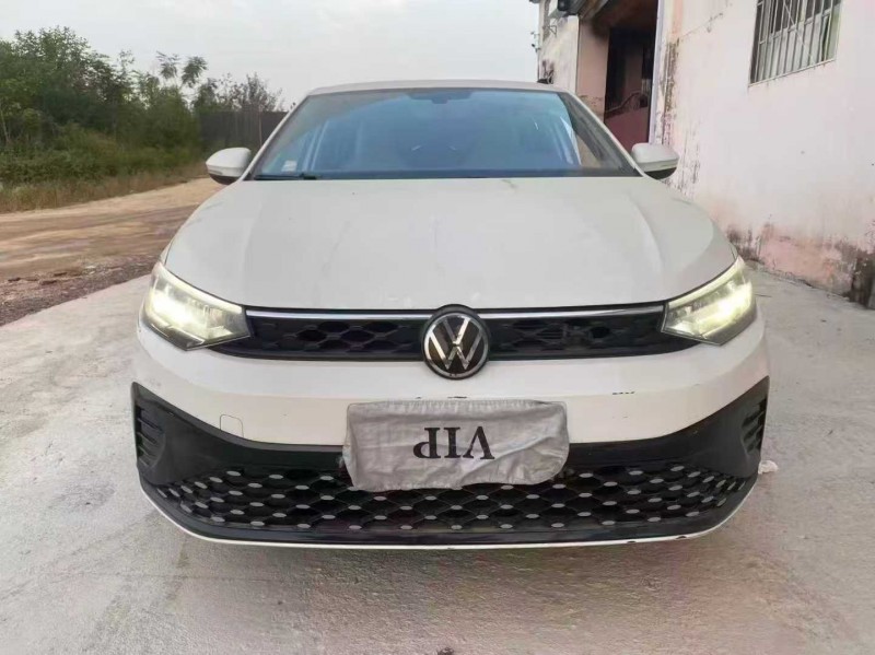 青岛24年大众朗逸1