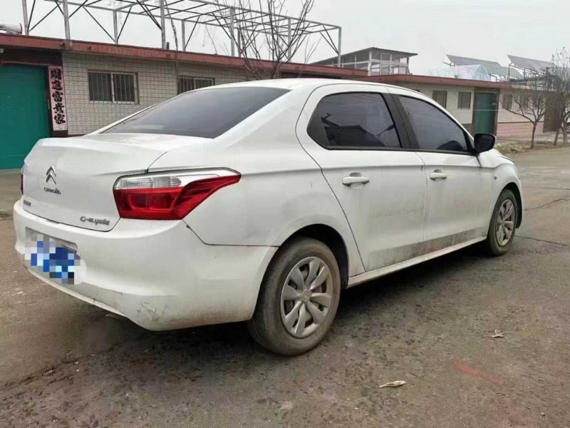 青岛17年雪铁龙爱丽舍7