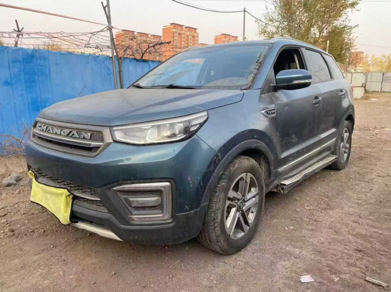 青岛18年长安汽车CS553