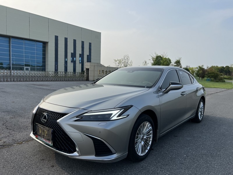 盐城24年雷克萨斯ES3