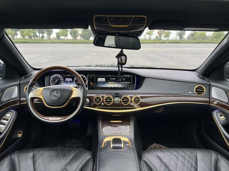 盐城16年奔驰迈巴赫S级7