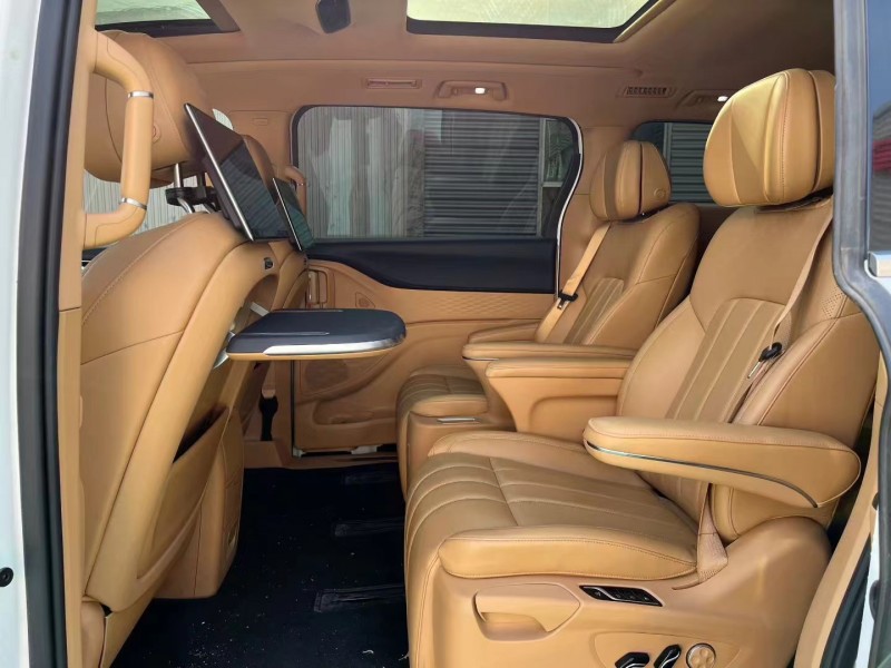 临沂23年岚图汽车梦想家6