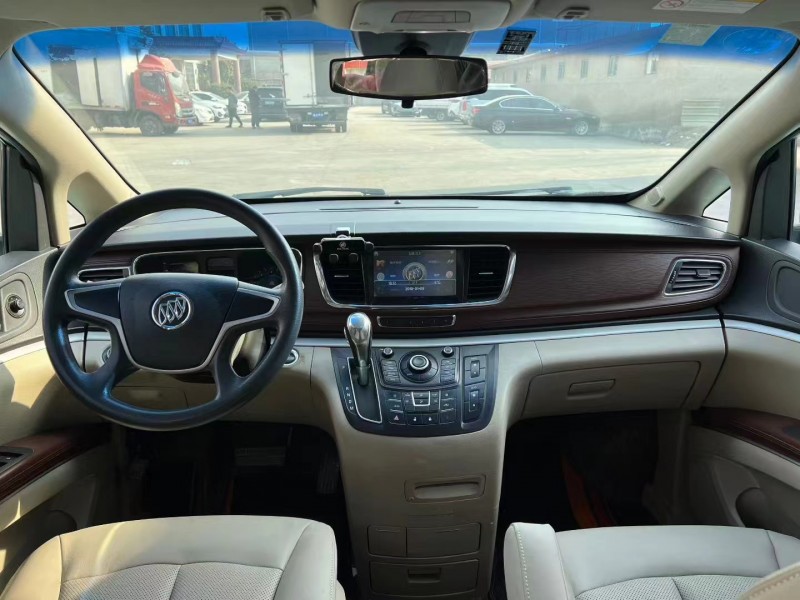 临沂16年别克GL86