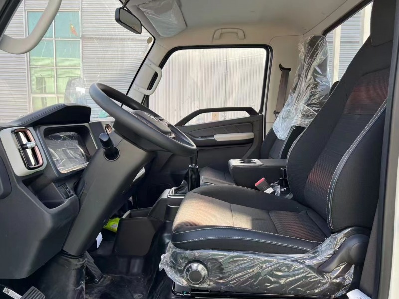 临沂25年福田奥铃4