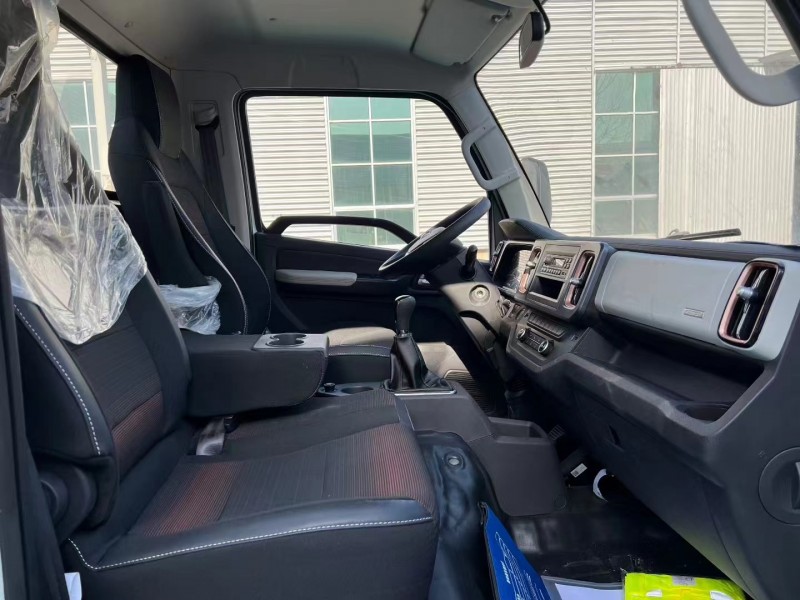 临沂25年福田奥铃5