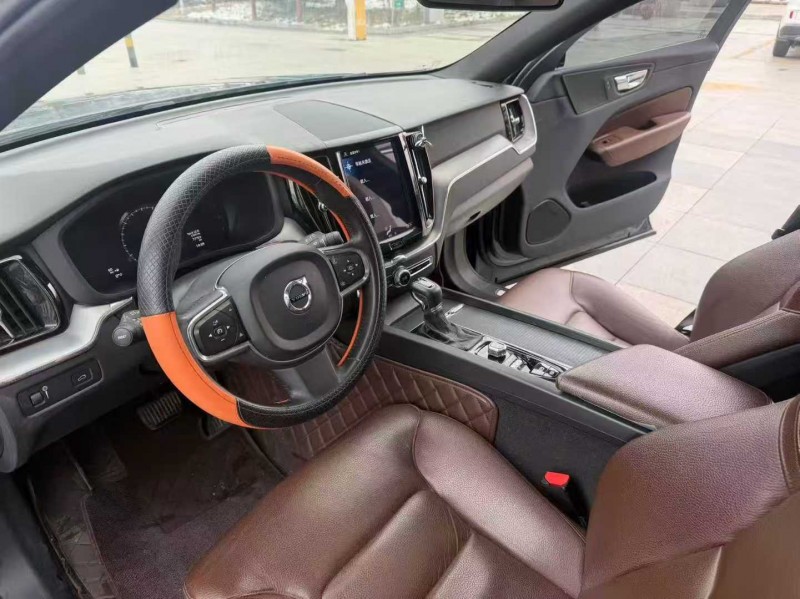 枣庄20年沃尔沃XC604